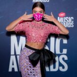 Sarah Hyland 2020 CMT Music Awards 6