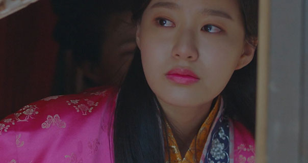 Hotel Del Luna Episode Three