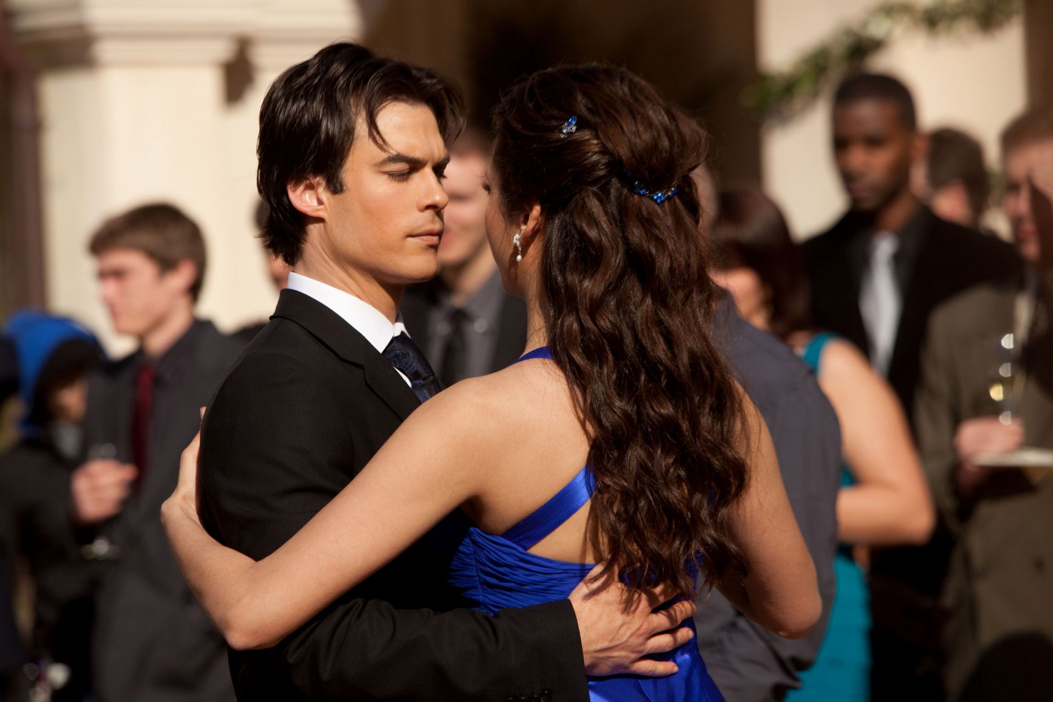 the-vampire-diaries-miss-mystic-falls-stills-satiny