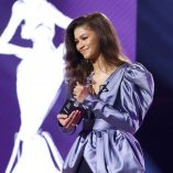 Zendaya 2021 ESSENCE Black Women In Hollywood Awards 8