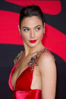 Gal Gadot Batman V Superman: Dawn Of Justice Premiere 22