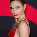 Gal Gadot Batman V Superman: Dawn Of Justice Premiere 23