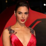 Gal Gadot Batman V Superman: Dawn Of Justice Premiere 38