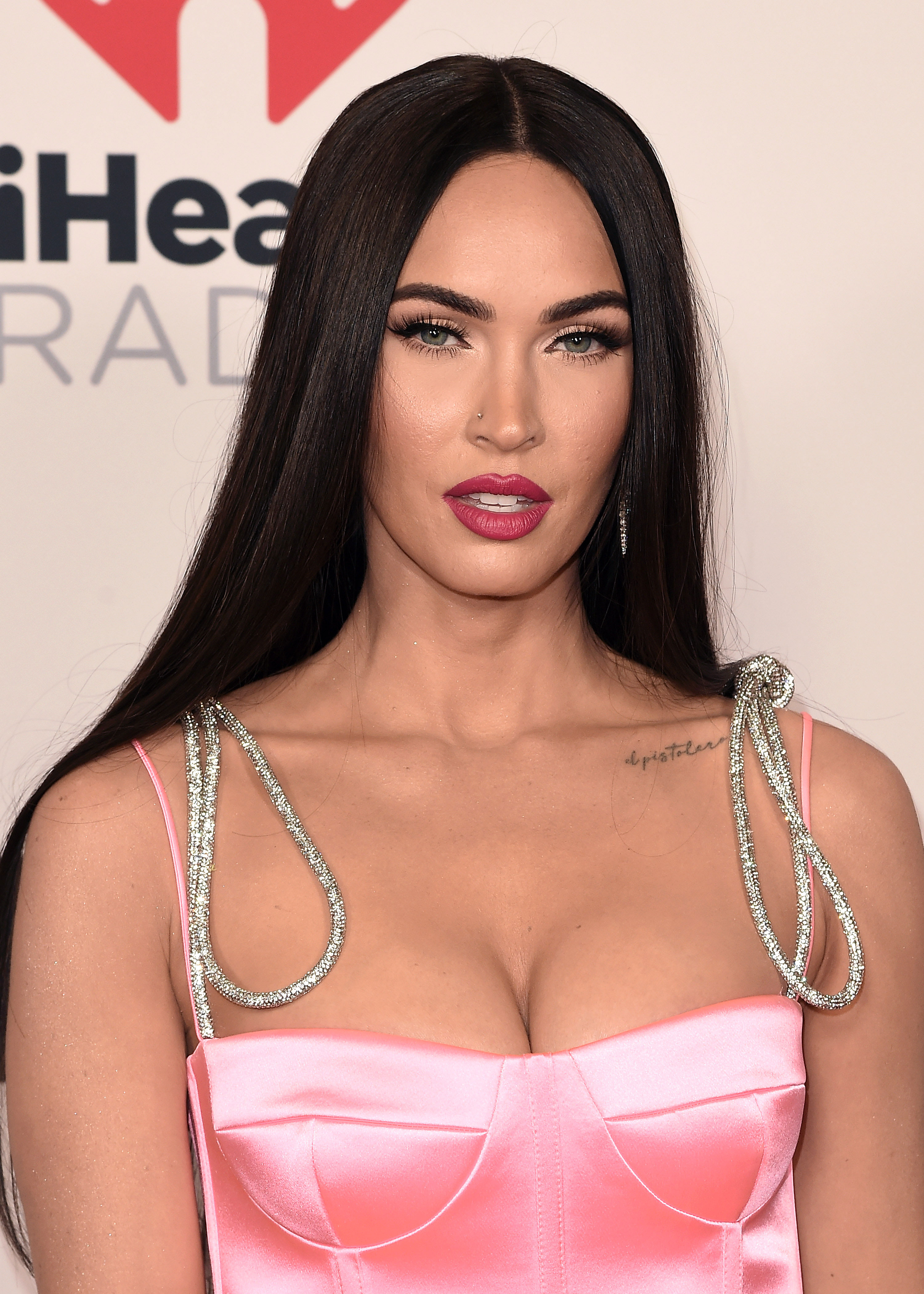 Megan Fox 2021 Iheartradio Music Awards 1 Satiny 