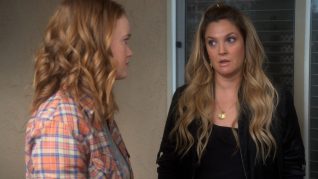 Santa Clarita Diet The Chicken And The Pear 42