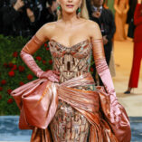 Blake Lively 2022 Met Gala 13