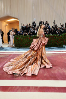 Blake Lively 2022 Met Gala 2