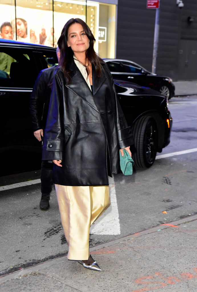 Katie Holmes New York City 11th January 2023 Photos Satiny