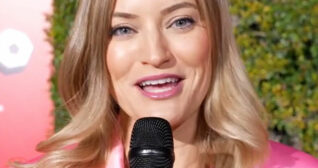 iJustine Pink Outfit
