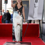 Billie Lourd Carrie Fisher Hollywood Walk Of Fame 32