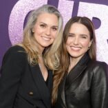 Hilarie Burton Girls5eva Premiere 14