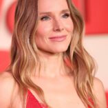 Kristen Bell Nobody Wants This Season Two Premiere 31