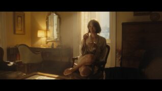 The Beauty Beautiful Pilot 12