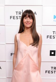 Alison Brie The Revisionist Premiere 5