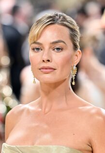 Margot Robbie 2026 Met Gala 36